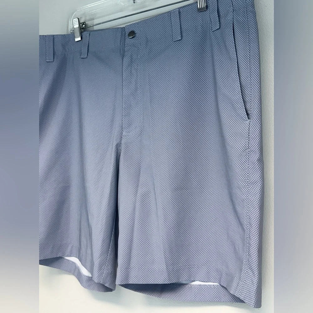 Callaway men’s golf shorts size 40 light blue color - Picture 2 of 10
